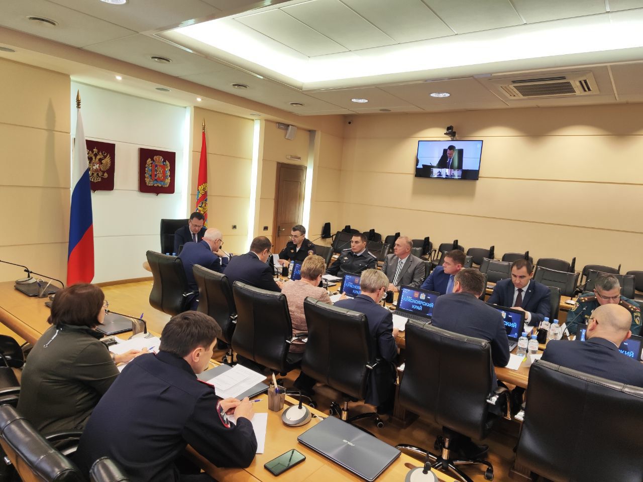 Заместитель начальника МТУ Ространснадзора по СФО принял участие в заседании краевой комиссии по безопасности дорожного движения